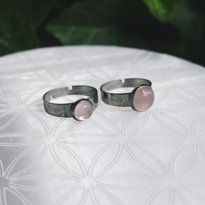 (1) Rose Quartz Stainless Steel Adjustable Ring