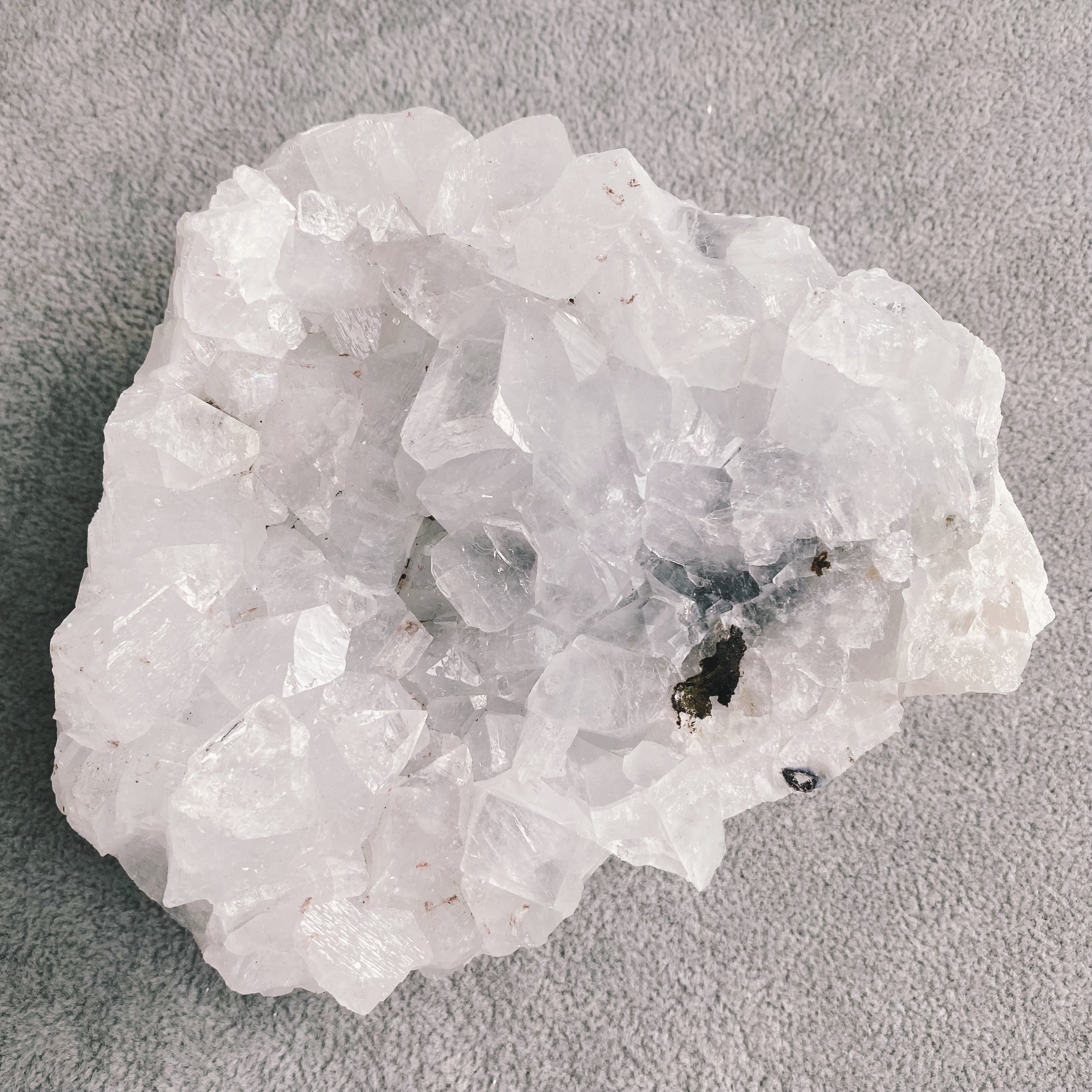 Apophyllite Cluster (CLEARANCE)